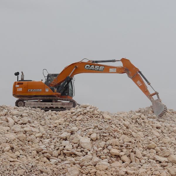 20 to 50 Ton Excavator